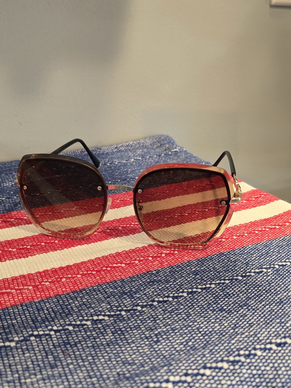 Women's Gradient Brown Cat-Eye Sunglasses